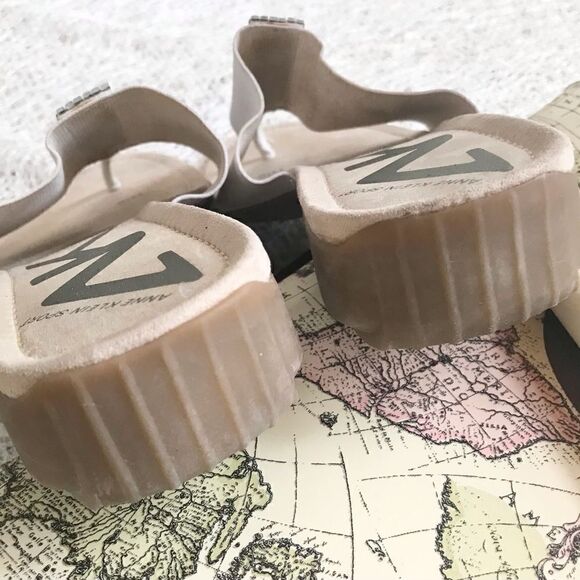 Anne Klein Sport White Sparkle Thong Sandals - Picture 7 of 10